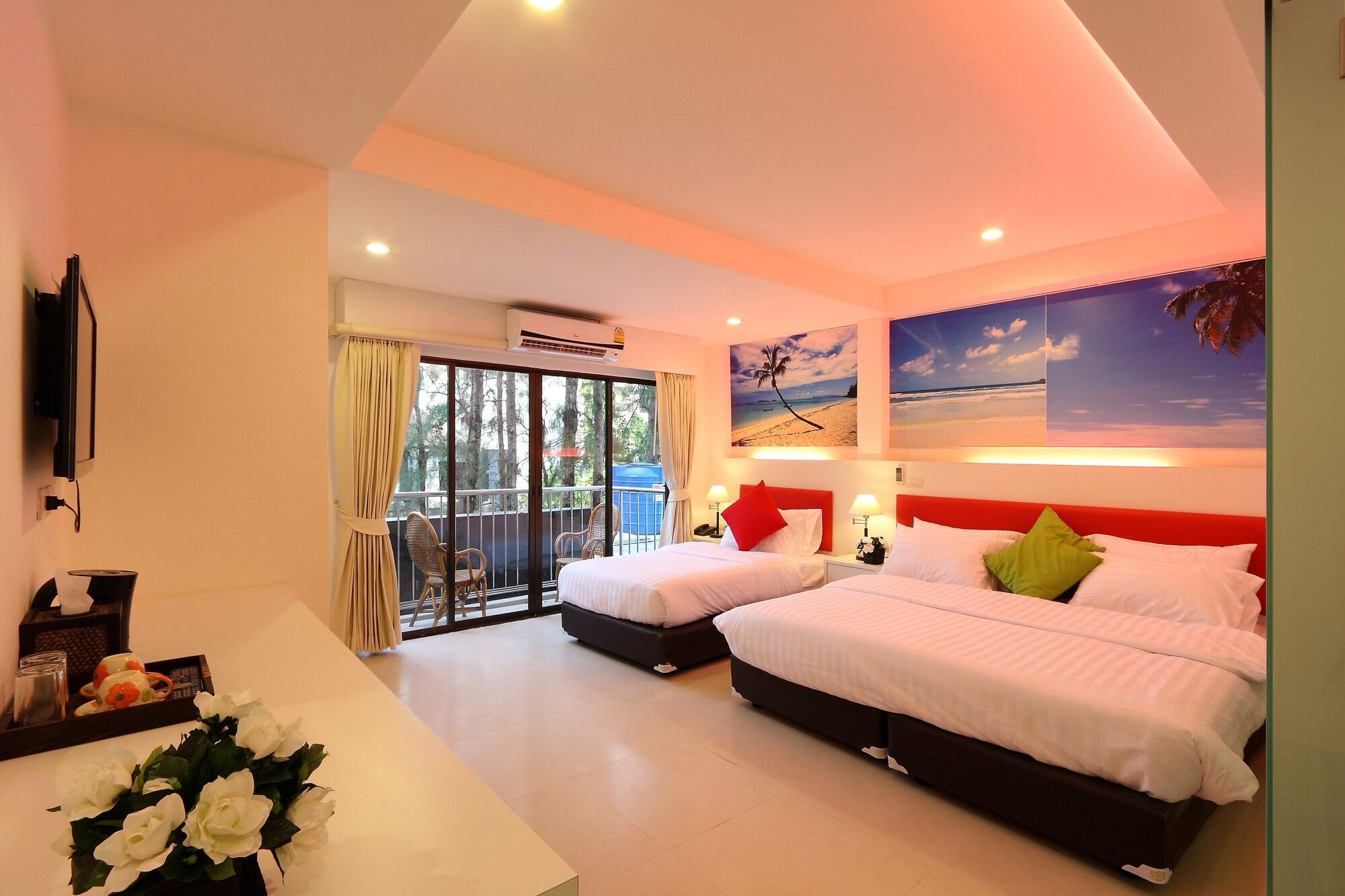 Armoni Patong Beach Hotel Buitenkant foto