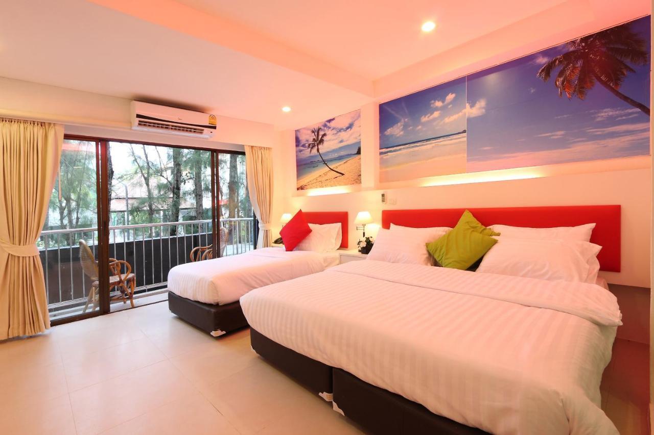Armoni Patong Beach Hotel Buitenkant foto